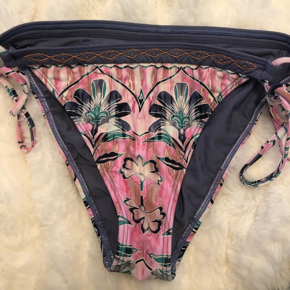 O’Neil bathing suit bottom